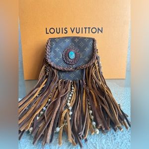 Louis Vuitton fringe Saint Cloud